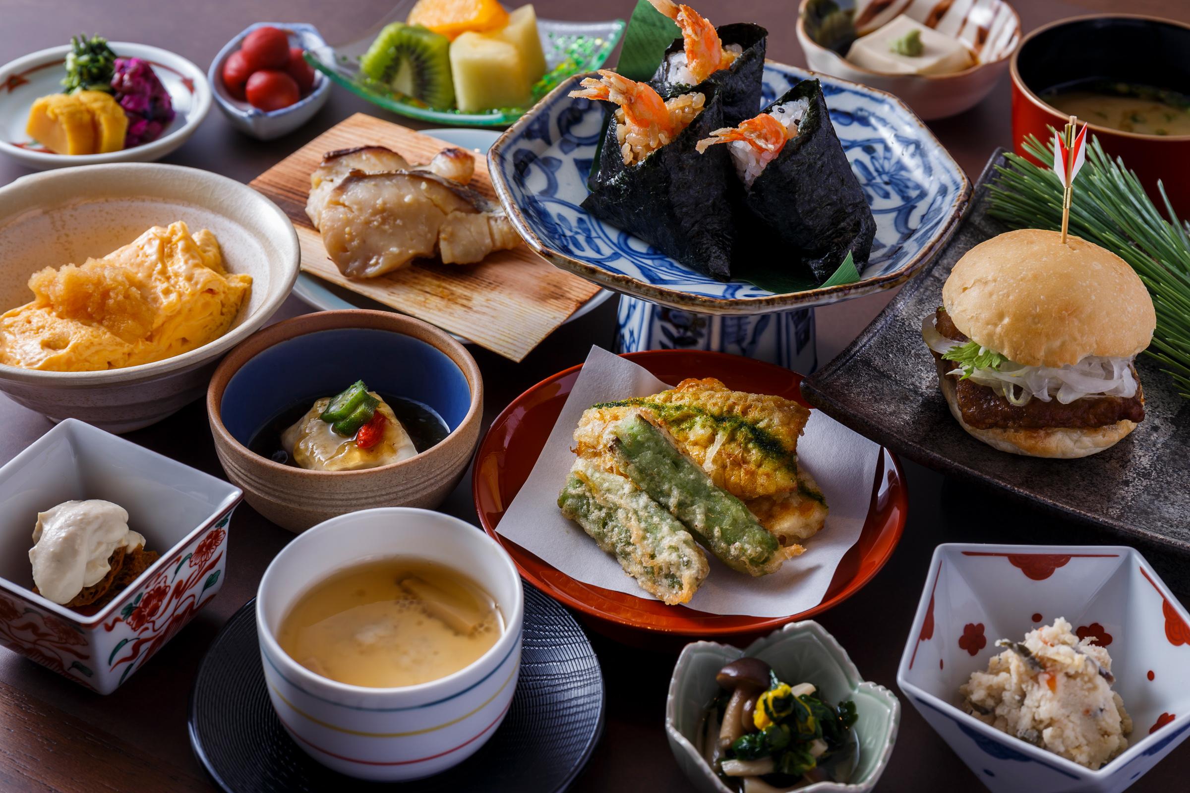 Hotel The Celestine Kyoto Gion Ngoại thất bức ảnh A selection of Japanese cuisine
