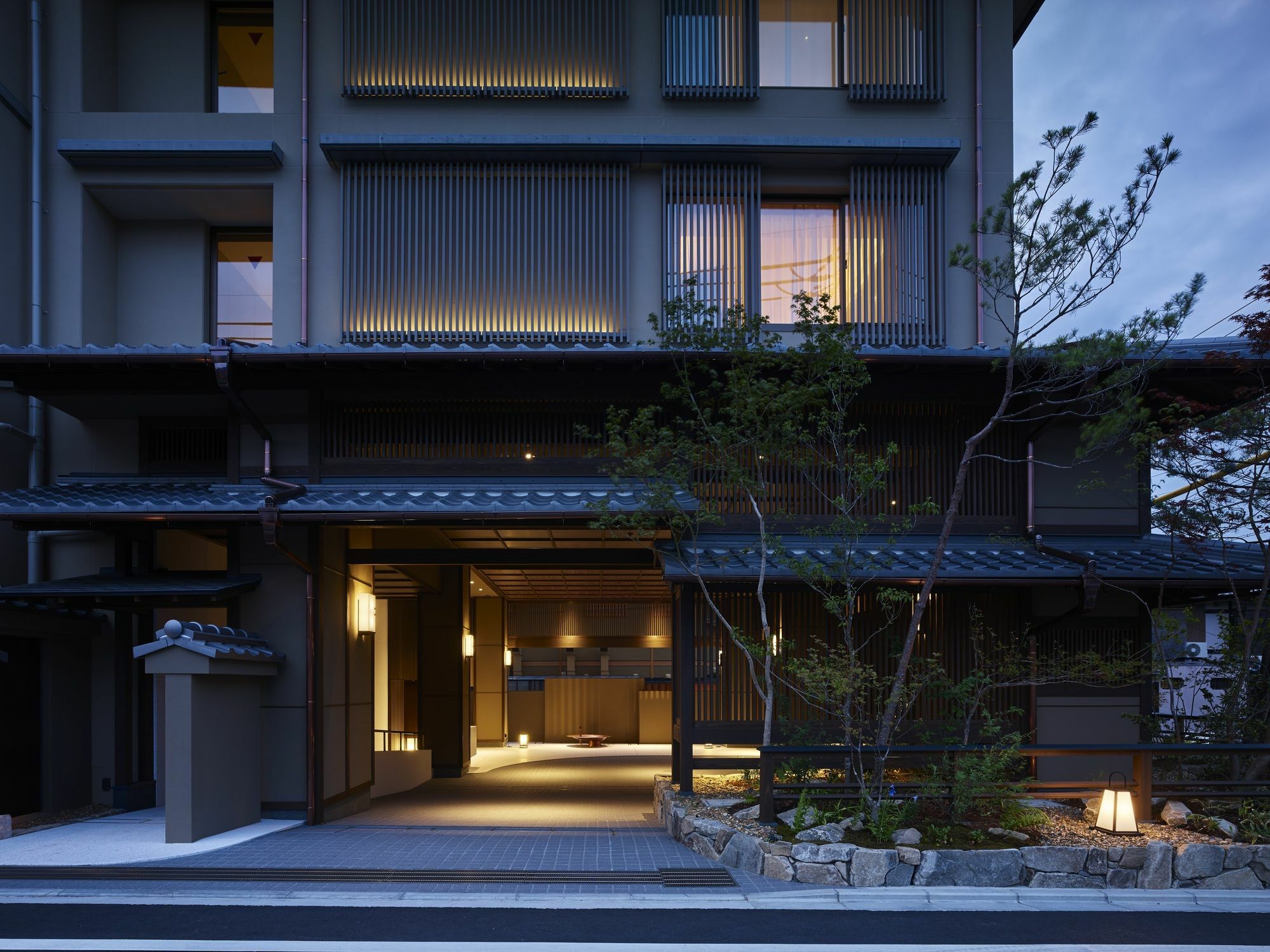 Hotel The Celestine Kyoto Gion Ngoại thất bức ảnh Entrance of the hotel